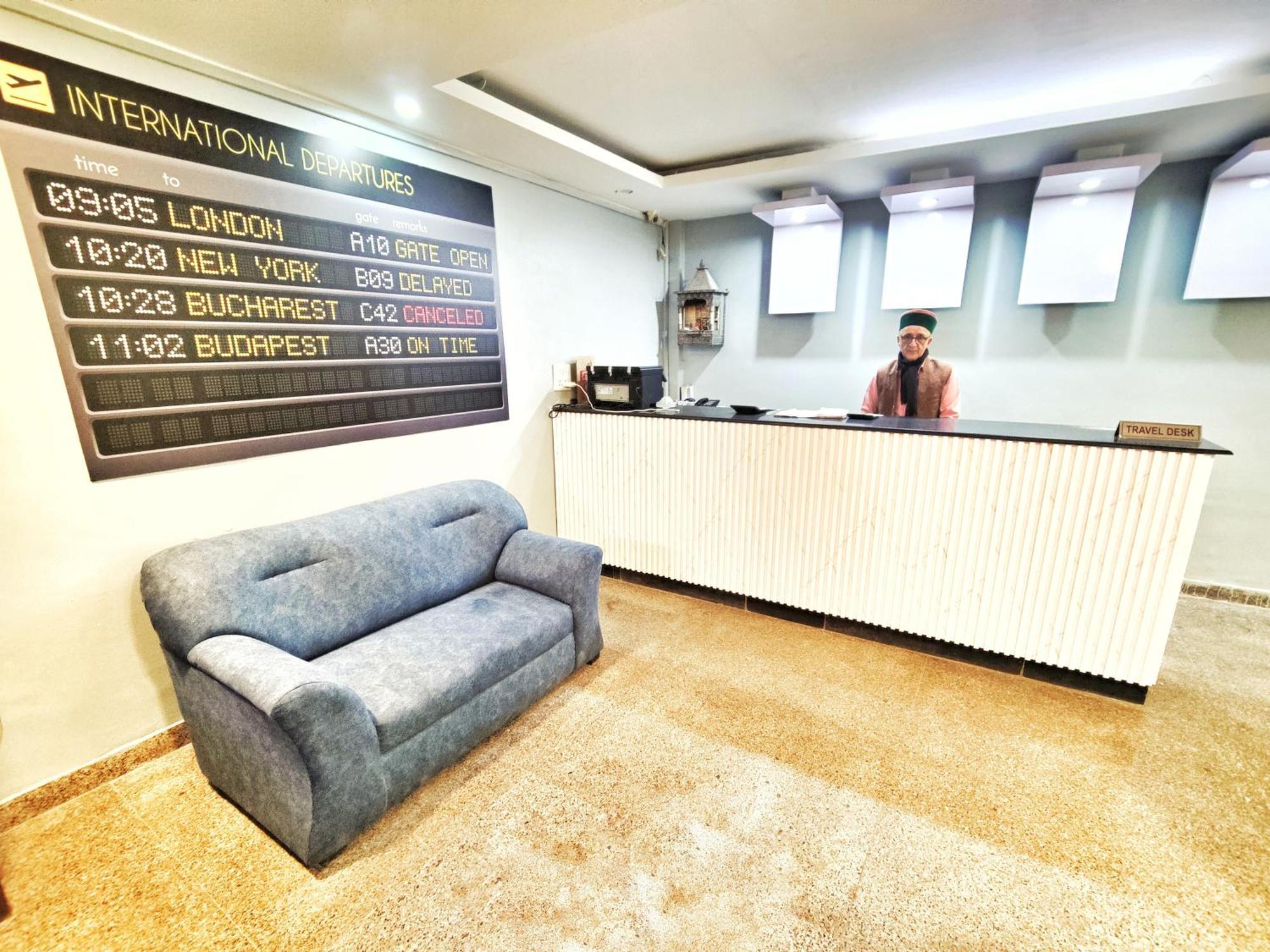 Airport Hotel The Terminal New Delhi Extérieur photo